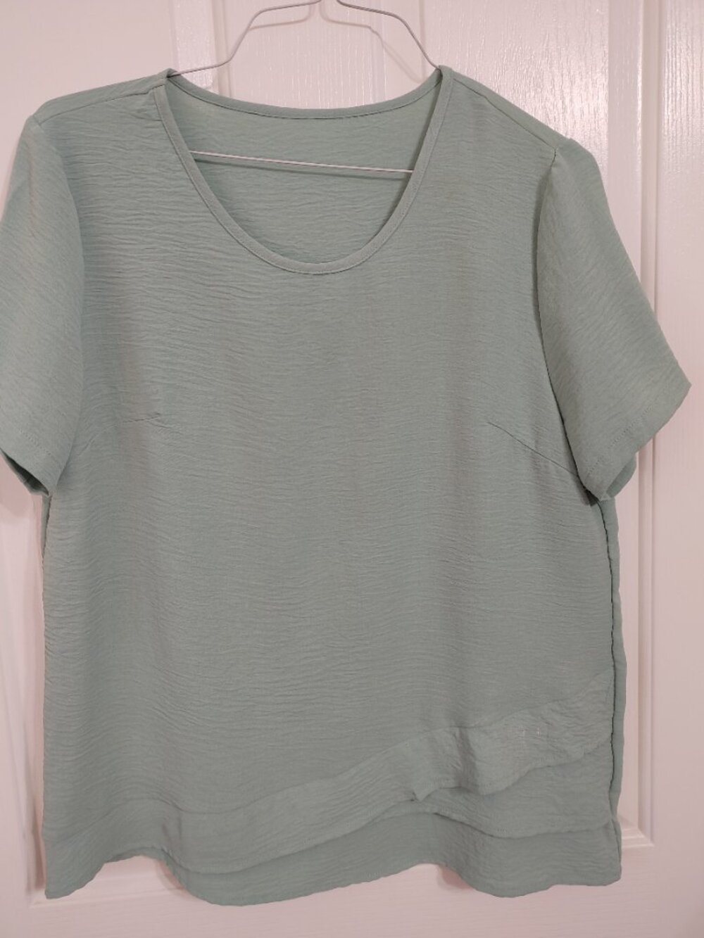 Seafoam green top  Size  XL